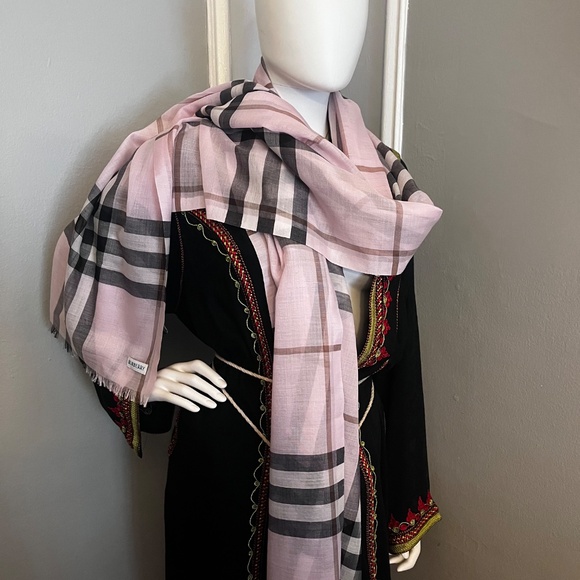 BURBERRY Giant Check Pink Wool & Silk Scarf / BRAND NEW - Picture 12 of 12